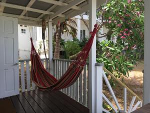 Hammock garden cottage