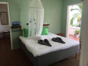 Triple large room3